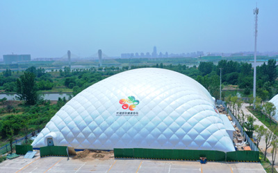 膜結(jié)構(gòu)搭建室內(nèi)體育館，游泳館等很被看好